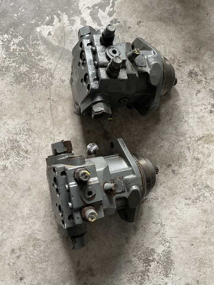 LIEBHERR - Hydraulic motor for Crawler excavator: picture 2 LIEBHERR - Hydraulic motor for Crawler excavator: picture 2