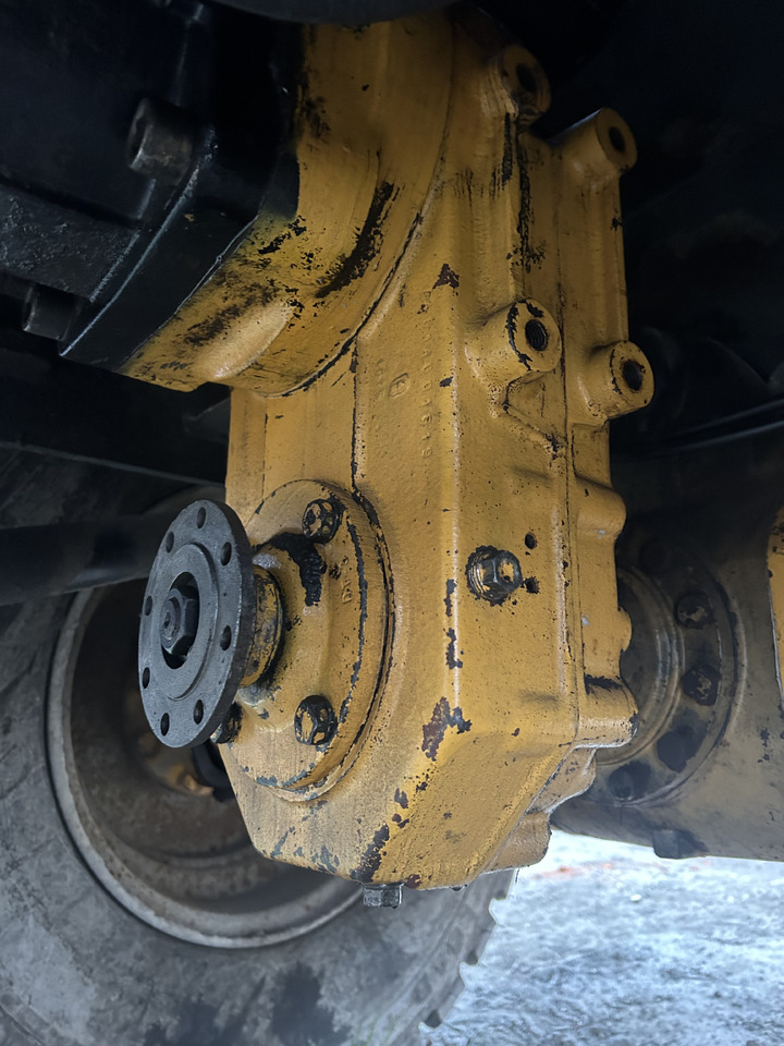 Liebherr L514 - Gearbox for Wheel loader: picture 1 Liebherr L514 - Gearbox for Wheel loader: picture 1