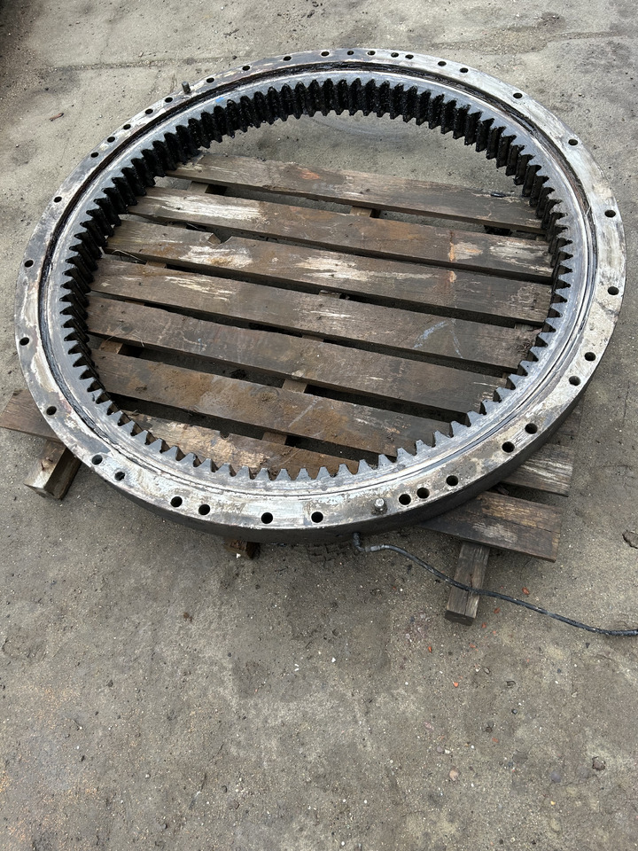 Volvo EW180C - Slewing ring for Wheel excavator: picture 2 Volvo EW180C - Slewing ring for Wheel excavator: picture 2