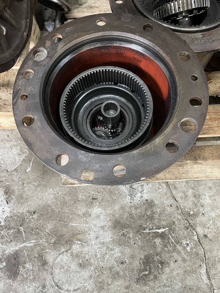 ZF zwolnica MS-E3050 - Axle and parts for Excavator: picture 3 ZF zwolnica MS-E3050 - Axle and parts for Excavator: picture 3