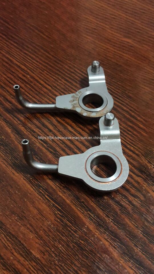 FPT IVECO CASE Cursor9Bus F2CFE612D*J231/F2CFE612A*J098 5802748674 OIL NOZZLE 504127000/504236099 - Engine and parts for Bus: picture 1 FPT IVECO CASE Cursor9Bus F2CFE612D*J231/F2CFE612A*J098 5802748674 OIL NOZZLE 504127000/504236099 - Engine and parts for Bus: picture 1