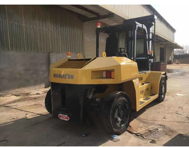 2020 Komatsu FD150 - Forklift: picture 5 2020 Komatsu FD150 - Forklift: picture 5