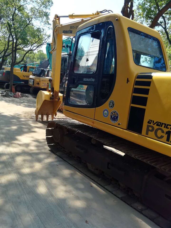 Komatsu PC120-6 - Crawler excavator: picture 4 Komatsu PC120-6 - Crawler excavator: picture 4