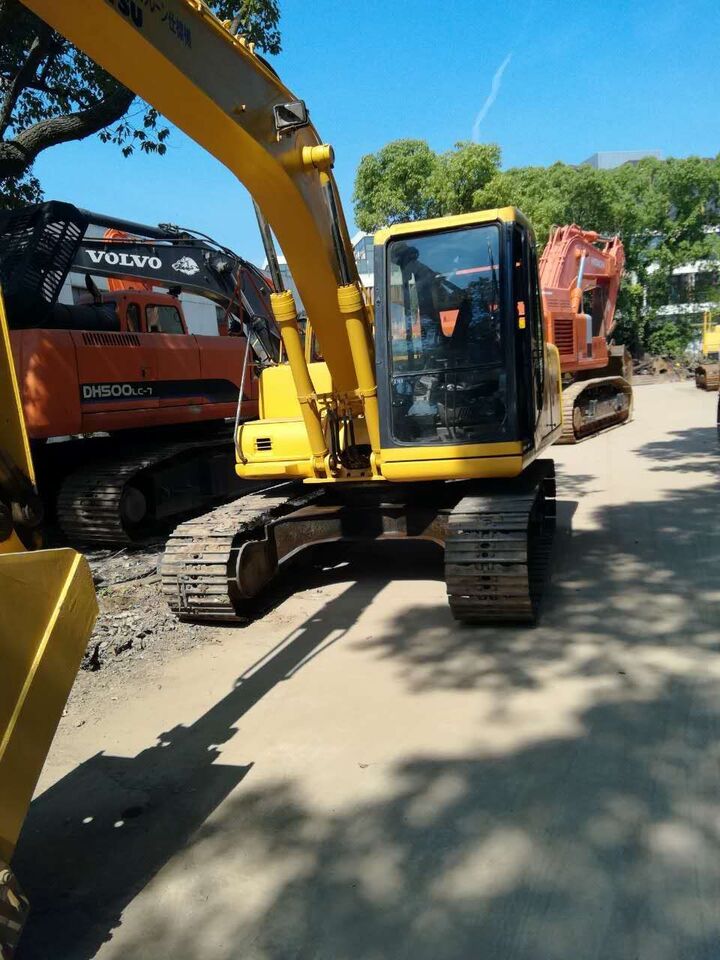 Komatsu PC120-6 - Crawler excavator: picture 1 Komatsu PC120-6 - Crawler excavator: picture 1