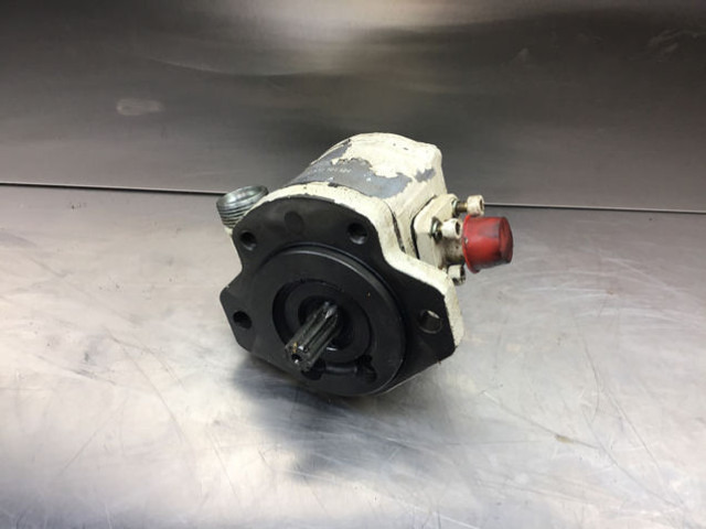 Liebherr A932 Li / A934 Li / A944 Li - Hydraulic pump: picture 1 Liebherr A932 Li / A934 Li / A944 Li - Hydraulic pump: picture 1