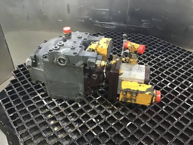 Liebherr BPV100 - Hydraulic pump: picture 2 Liebherr BPV100 - Hydraulic pump: picture 2