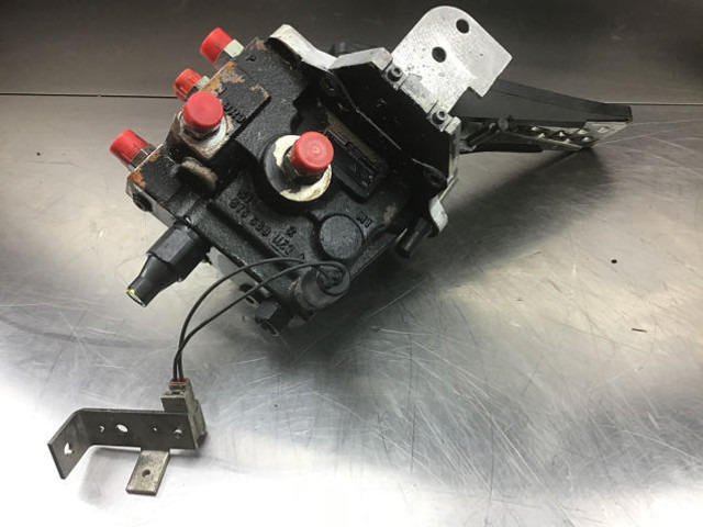 Liebherr Brake Compact Block - Pedal: picture 1 Liebherr Brake Compact Block - Pedal: picture 1