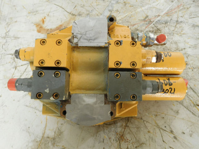 Liebherr Control Block - Valve: picture 1 Liebherr Control Block - Valve: picture 1