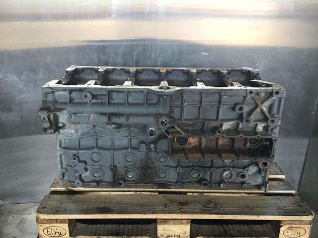 Liebherr D946 / D936L - Crankcase: picture 1 Liebherr D946 / D936L - Crankcase: picture 1