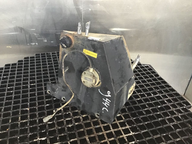 Liebherr Equalizing Reservoir - Expansion tank: picture 3 Liebherr Equalizing Reservoir - Expansion tank: picture 3