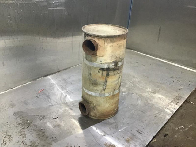 Muffler Liebherr Exhaust Silencer: picture 8 Muffler Liebherr Exhaust Silencer: picture 8