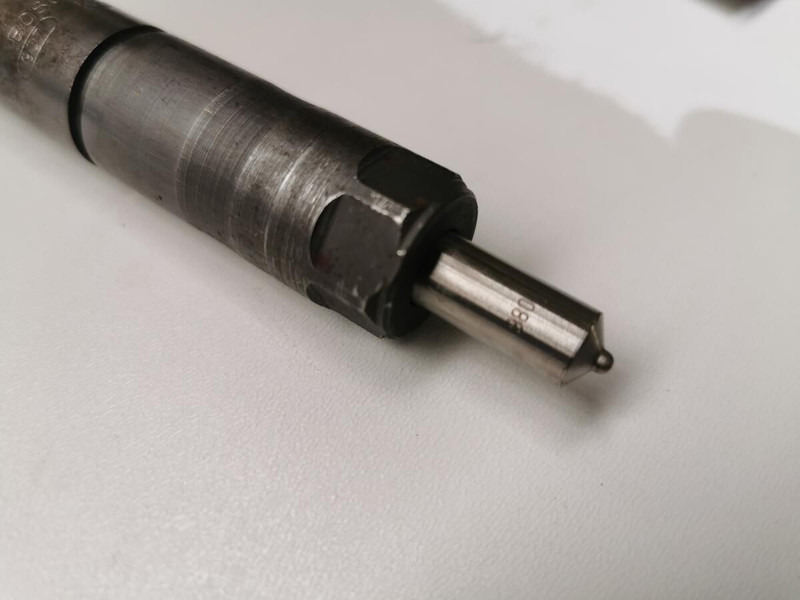 Liebherr Injection Nozzle 980 gerev - Fuel filter: picture 3 Liebherr Injection Nozzle 980 gerev - Fuel filter: picture 3