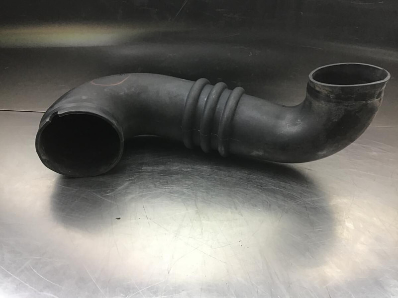 Liebherr L550 / L556 - Air intake pipe: picture 2 Liebherr L550 / L556 - Air intake pipe: picture 2