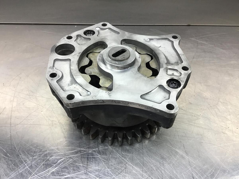 Liebherr Lube Oil Pump - Oil pump: picture 2 Liebherr Lube Oil Pump - Oil pump: picture 2