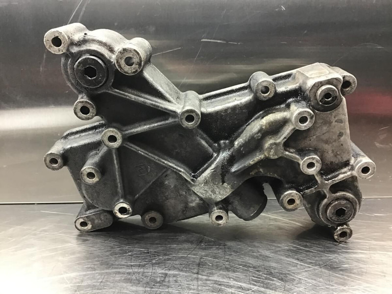 Liebherr - Oil cooler: picture 1 Liebherr - Oil cooler: picture 1