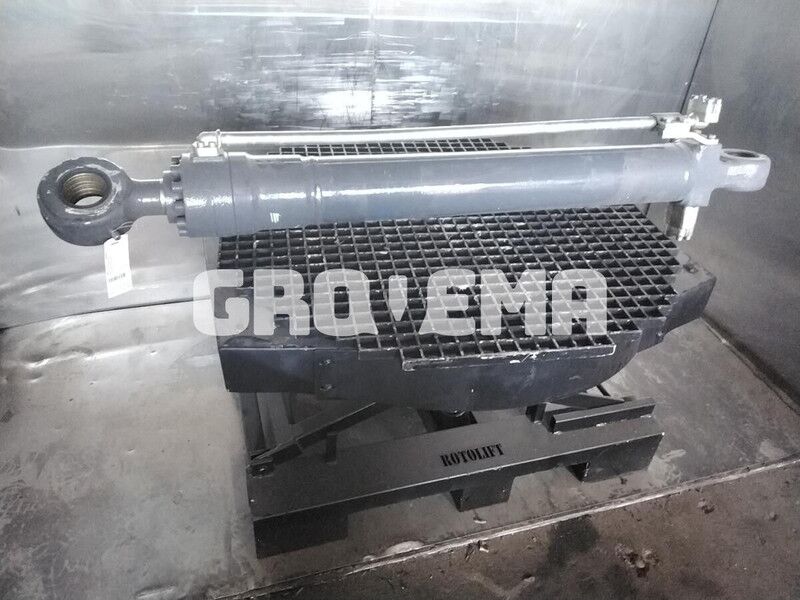 Liebherr - Hydraulic cylinder: picture 1 Liebherr - Hydraulic cylinder: picture 1