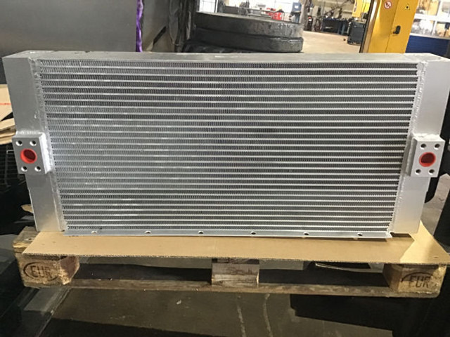 Liebherr - Oil cooler: picture 4 Liebherr - Oil cooler: picture 4