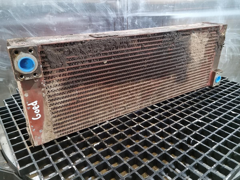 Liebherr Oil Cooler - Oil cooler: picture 1 Liebherr Oil Cooler - Oil cooler: picture 1