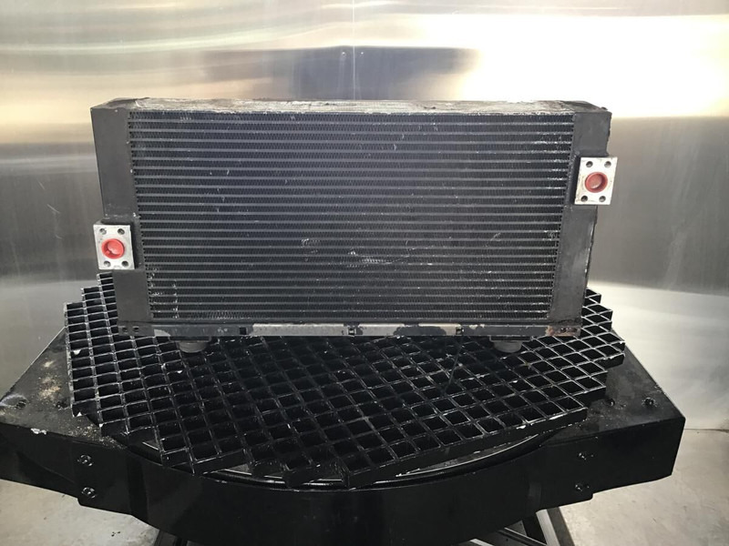 Liebherr Oilcooler - Oil cooler: picture 1 Liebherr Oilcooler - Oil cooler: picture 1