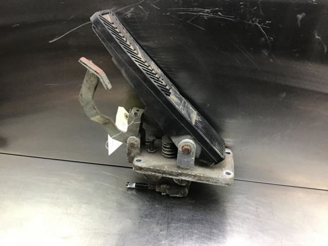 Liebherr Pedal - Pedal: picture 3 Liebherr Pedal - Pedal: picture 3