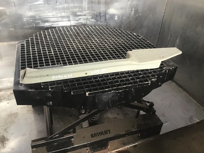 Liebherr R914STD / R914HDSL / R914B / R914 EW / R904 / R924 B / R934 / R934B / R954B / R964B / R974B / R974 - Air intake pipe: picture 1 Liebherr R914STD / R914HDSL / R914B / R914 EW / R904 / R924 B / R934 / R934B / R954B / R964B / R974B / R974 - Air intake pipe: picture 1