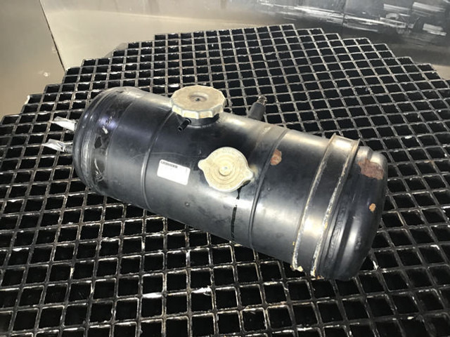 Liebherr Tank - Expansion tank: picture 1 Liebherr Tank - Expansion tank: picture 1