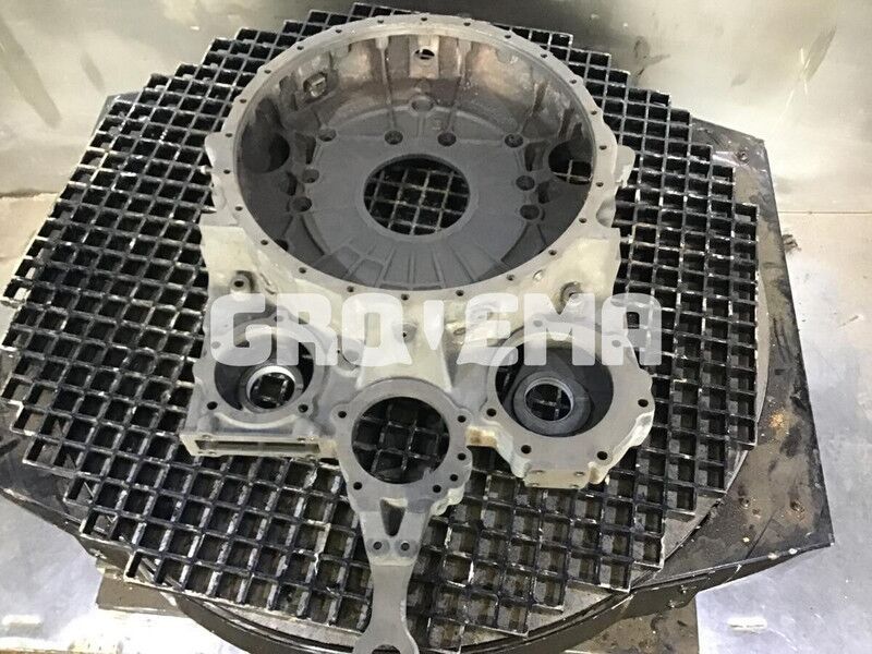 Liebherr flywheel housing - Gearbox: picture 3 Liebherr flywheel housing - Gearbox: picture 3
