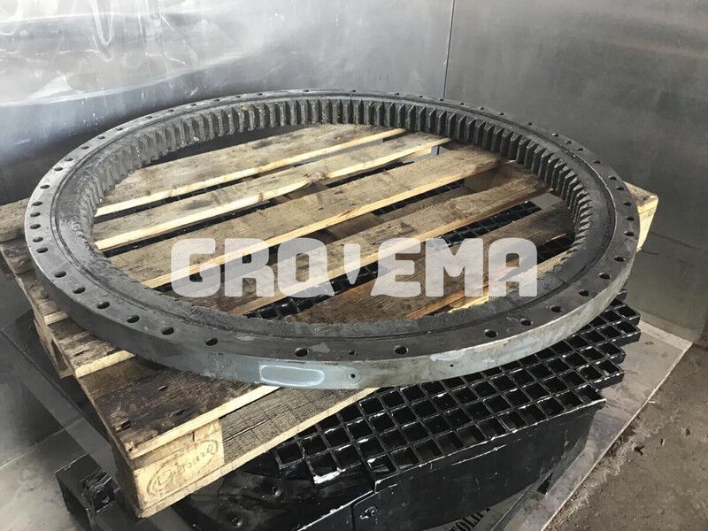 Liebherr Slewing Ring - Spare parts: picture 1 Liebherr Slewing Ring - Spare parts: picture 1