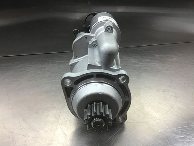New Spare parts Liebherr Starter: picture 7