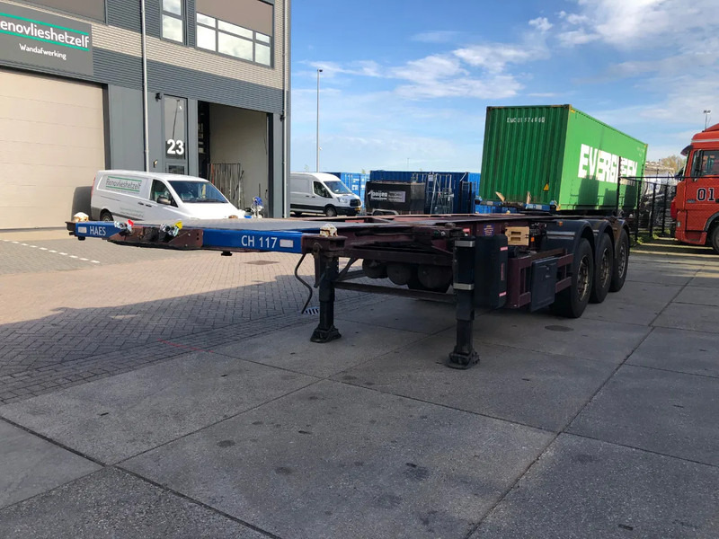 DESOT 20-30 FT Tank Chassis / SAF Disc / ADR - Container transporter/ Swap body semi-trailer: picture 4 DESOT 20-30 FT Tank Chassis / SAF Disc / ADR - Container transporter/ Swap body semi-trailer: picture 4