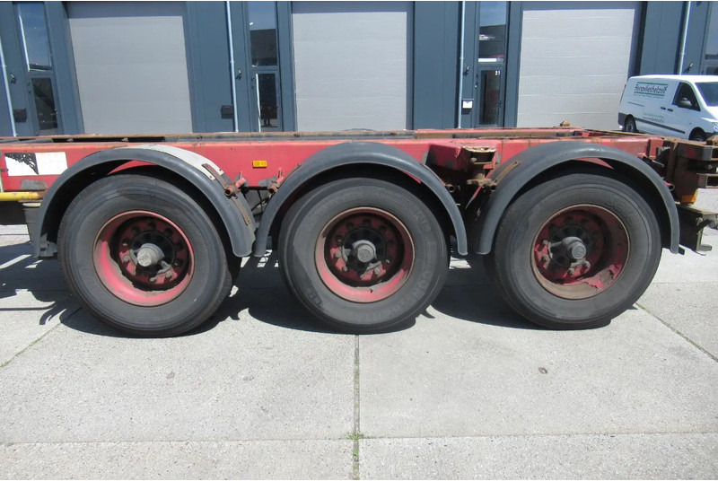 Renders Container Chassis / Extendable on rear / BPW + drum - Container transporter/ Swap body semi-trailer: picture 5 Renders Container Chassis / Extendable on rear / BPW + drum - Container transporter/ Swap body semi-trailer: picture 5