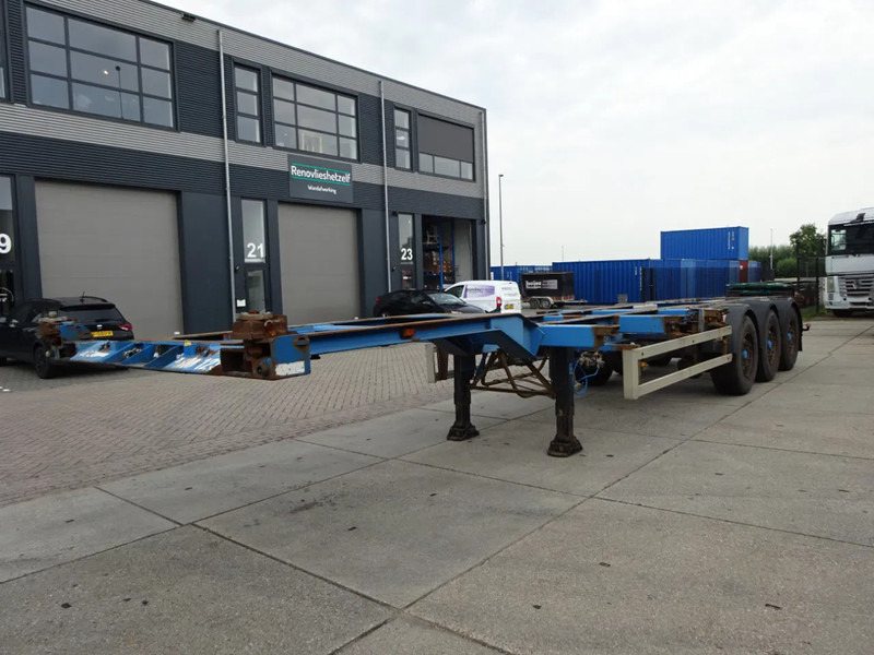 Renders Container chassis / Mercedes + Disc / 1x Lift Axle / 1x Extendable - Container transporter/ Swap body semi-trailer: picture 4 Renders Container chassis / Mercedes + Disc / 1x Lift Axle / 1x Extendable - Container transporter/ Swap body semi-trailer: picture 4