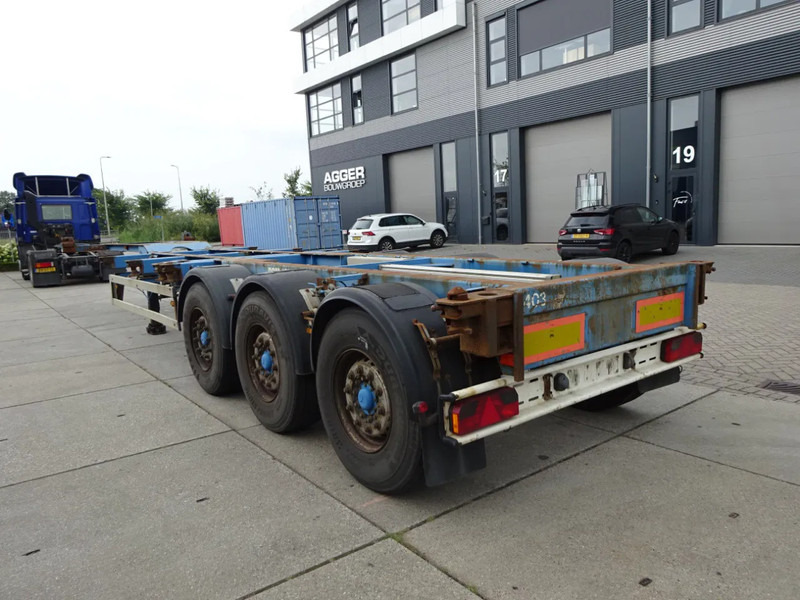 Renders Container chassis / Mercedes + Disc / 1x Lift Axle / 1x Extendable - Container transporter/ Swap body semi-trailer: picture 3 Renders Container chassis / Mercedes + Disc / 1x Lift Axle / 1x Extendable - Container transporter/ Swap body semi-trailer: picture 3