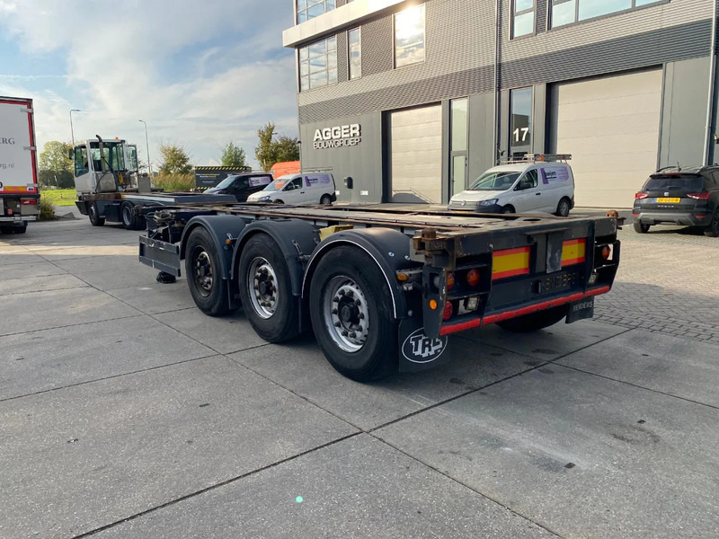 Renders Euro 800 3DFCST / Container Chassis / 45FT / 1x Lift Axle / 2x Extendable - Container transporter/ Swap body semi-trailer: picture 3 Renders Euro 800 3DFCST / Container Chassis / 45FT / 1x Lift Axle / 2x Extendable - Container transporter/ Swap body semi-trailer: picture 3