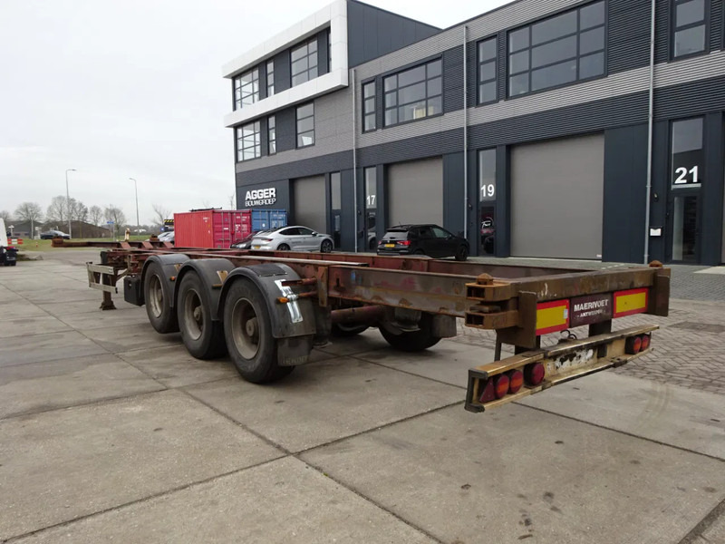 Renders ROC 12.27 Container Chassis / SAF + DRUM / Lift Axle - Container transporter/ Swap body semi-trailer: picture 3 Renders ROC 12.27 Container Chassis / SAF + DRUM / Lift Axle - Container transporter/ Swap body semi-trailer: picture 3