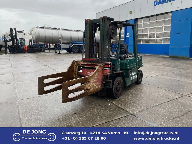 Toyota 02 5FDF 25 / Triplex Mast / Paper Clamp - Diesel forklift: picture 1 Toyota 02 5FDF 25 / Triplex Mast / Paper Clamp - Diesel forklift: picture 1