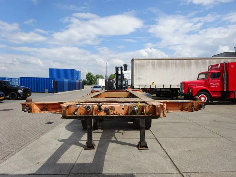 Van Hool 20 FT Container Chassis / Steel Suspension / Double Tyres - Container transporter/ Swap body semi-trailer: picture 5 Van Hool 20 FT Container Chassis / Steel Suspension / Double Tyres - Container transporter/ Swap body semi-trailer: picture 5