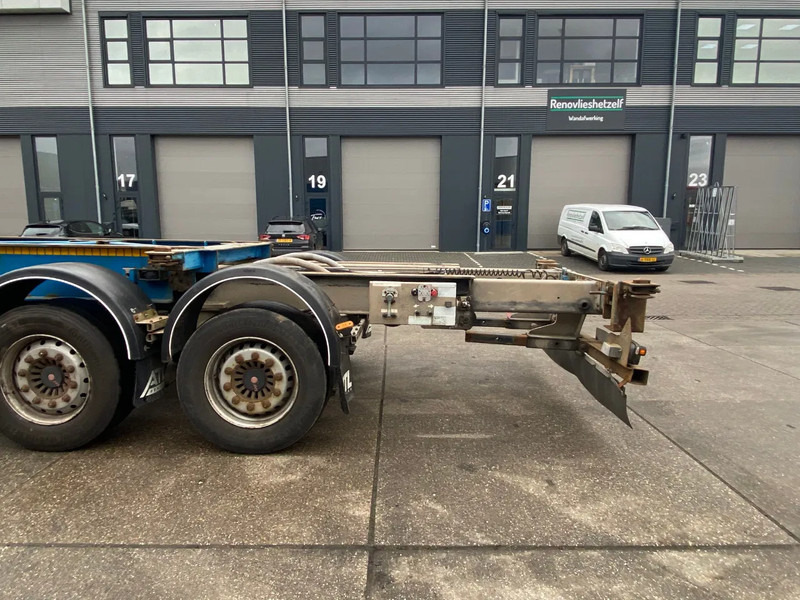 Container transporter/ Swap body semi-trailer Van Hool 3B0079 / Extendable / SAF + Disc Brakes: picture 6 Container transporter/ Swap body semi-trailer Van Hool 3B0079 / Extendable / SAF + Disc Brakes: picture 6