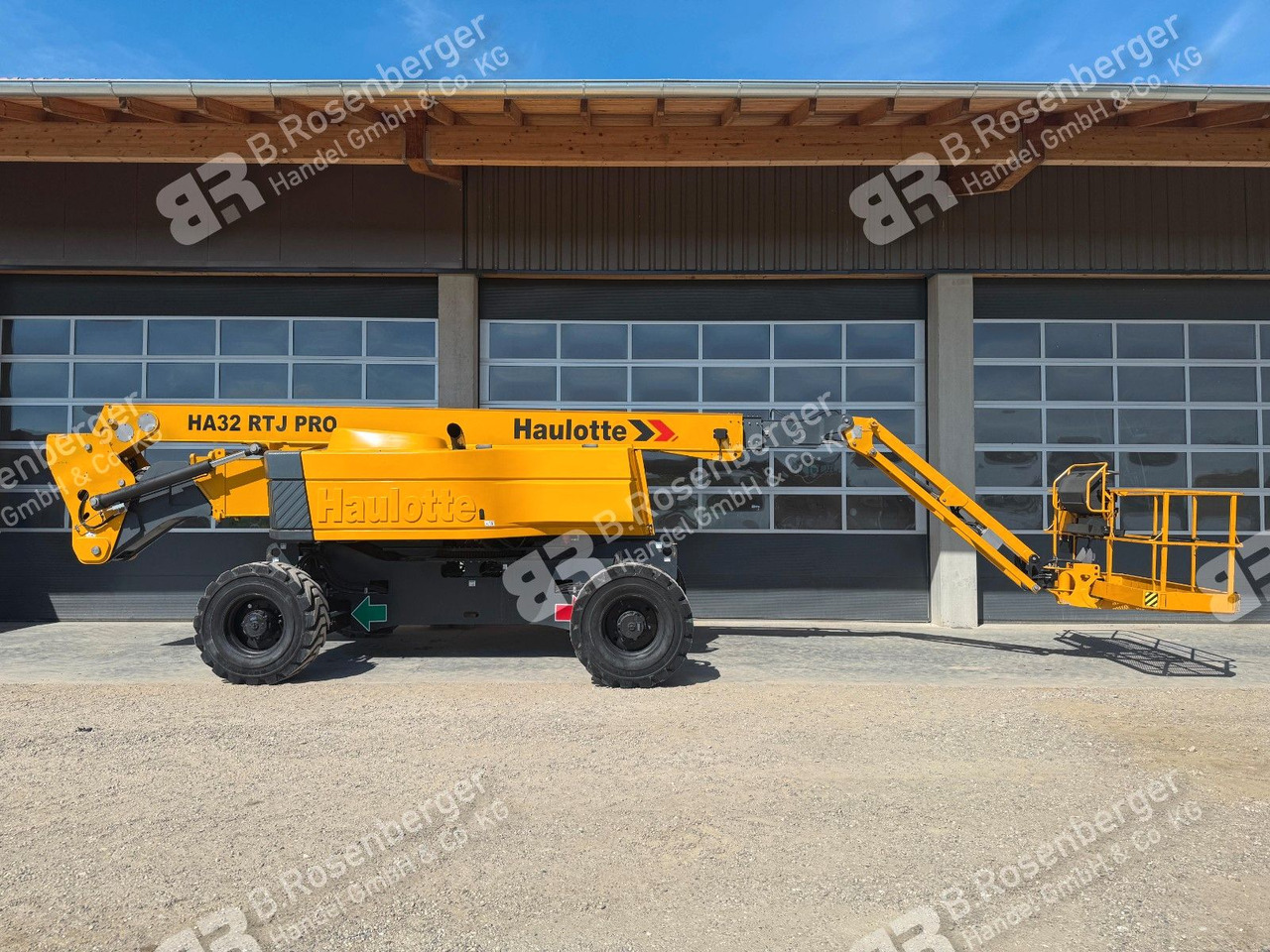 Haulotte HA32 RTJ Pro Gelenkarbeitsbühne 32m - Truck mounted aerial platform: picture 2 Haulotte HA32 RTJ Pro Gelenkarbeitsbühne 32m - Truck mounted aerial platform: picture 2