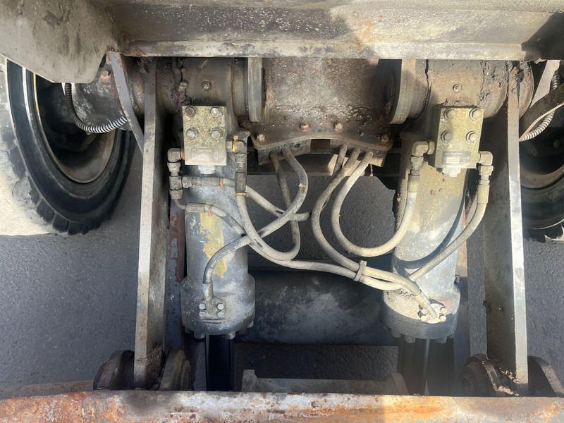 Excavator Volvo EW210D: picture 12 Excavator Volvo EW210D: picture 12