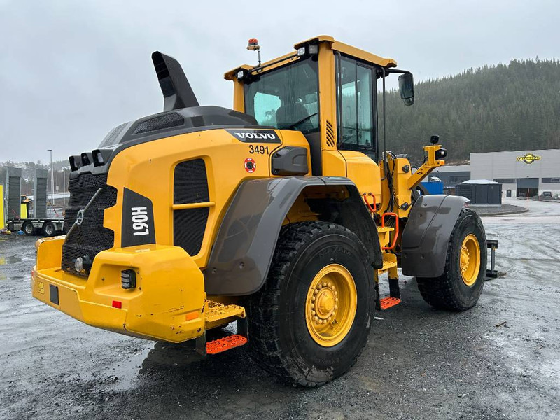 Volvo L 90 H - Wheel loader: picture 4 Volvo L 90 H - Wheel loader: picture 4