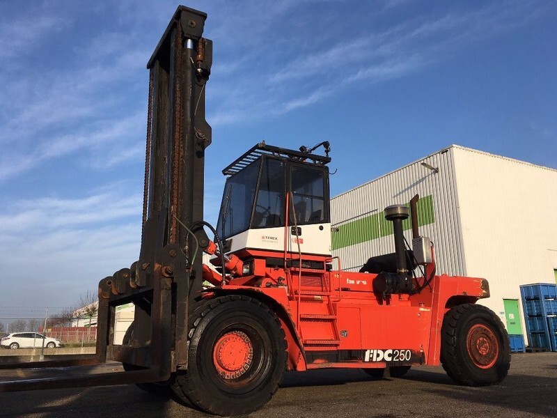Fantuzzi FDC250 - Diesel forklift: picture 1 Fantuzzi FDC250 - Diesel forklift: picture 1