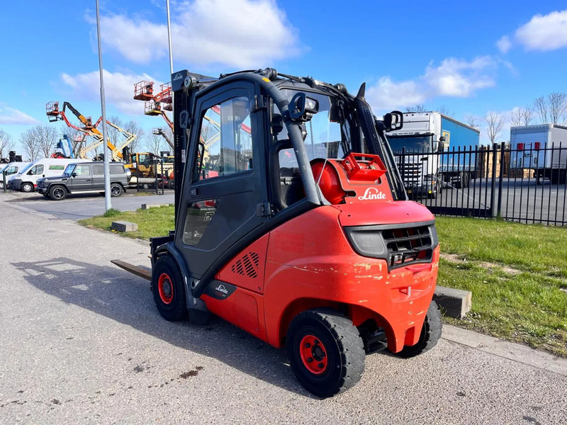 LPG forklift Linde H30T-02: picture 6