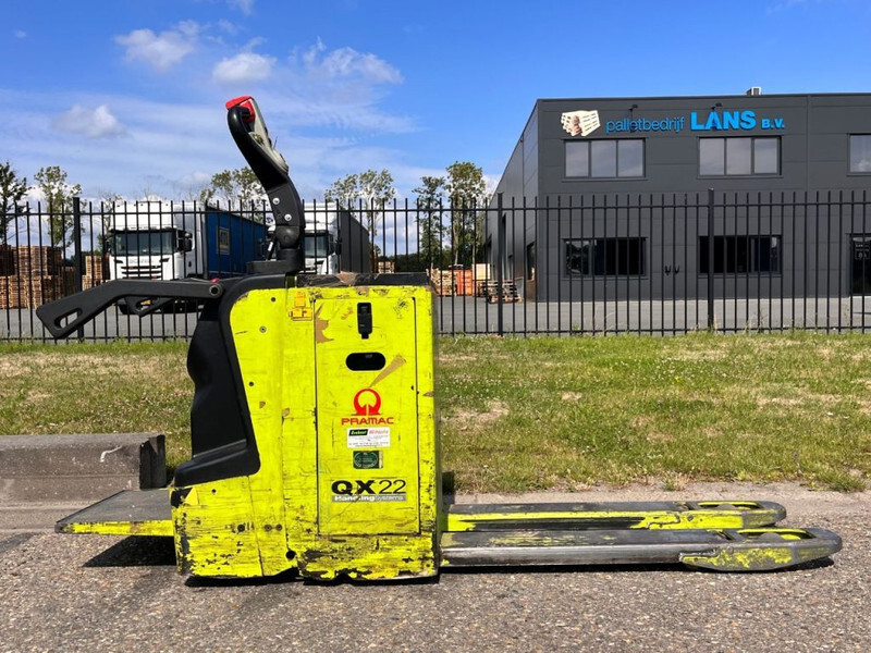 Pramac QX22 S4 1150 X 550 - Pallet truck: picture 1 Pramac QX22 S4 1150 X 550 - Pallet truck: picture 1