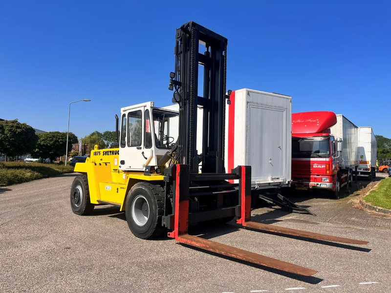 Svetruck 18 75 32 - Diesel forklift: picture 3 Svetruck 18 75 32 - Diesel forklift: picture 3