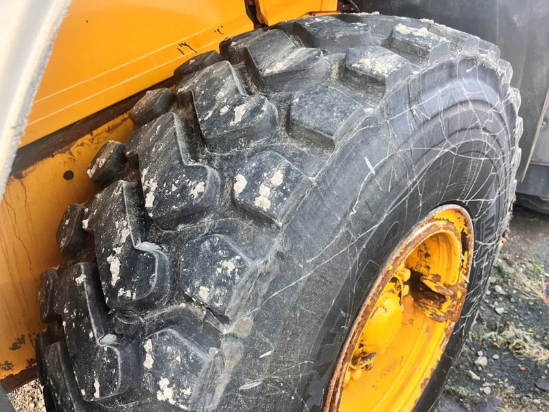 Wheel loader Volvo L90H: picture 11