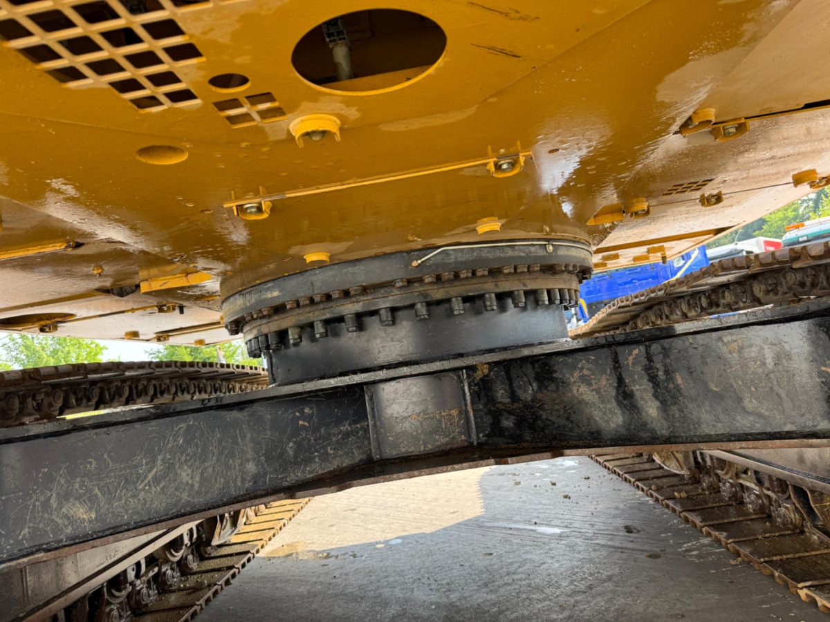 Crawler excavator CATERPILLAR 323NG GPS 4x Schaufeln: picture 13