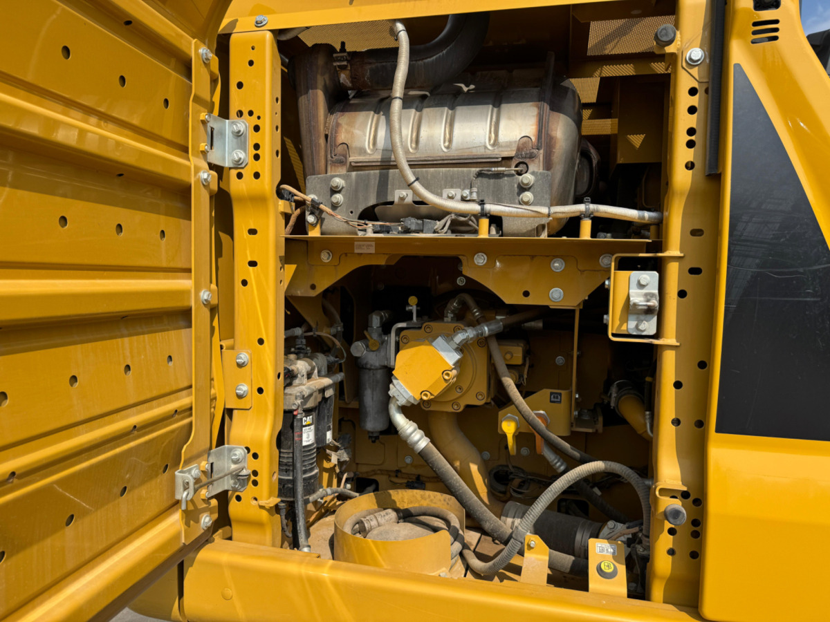 Crawler excavator CATERPILLAR 323NG GPS 4x Schaufeln: picture 20