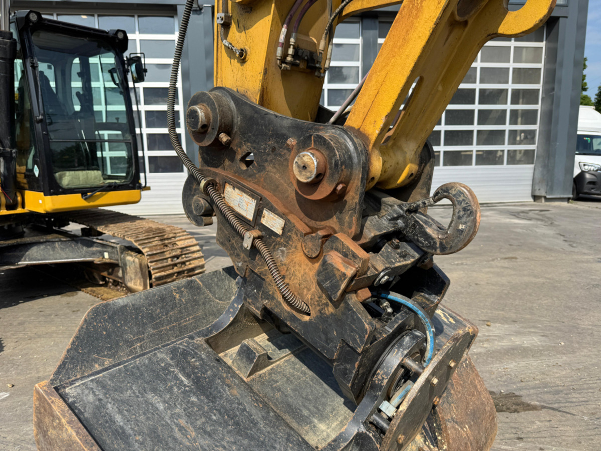 Crawler excavator CATERPILLAR 323NG GPS 4x Schaufeln: picture 10