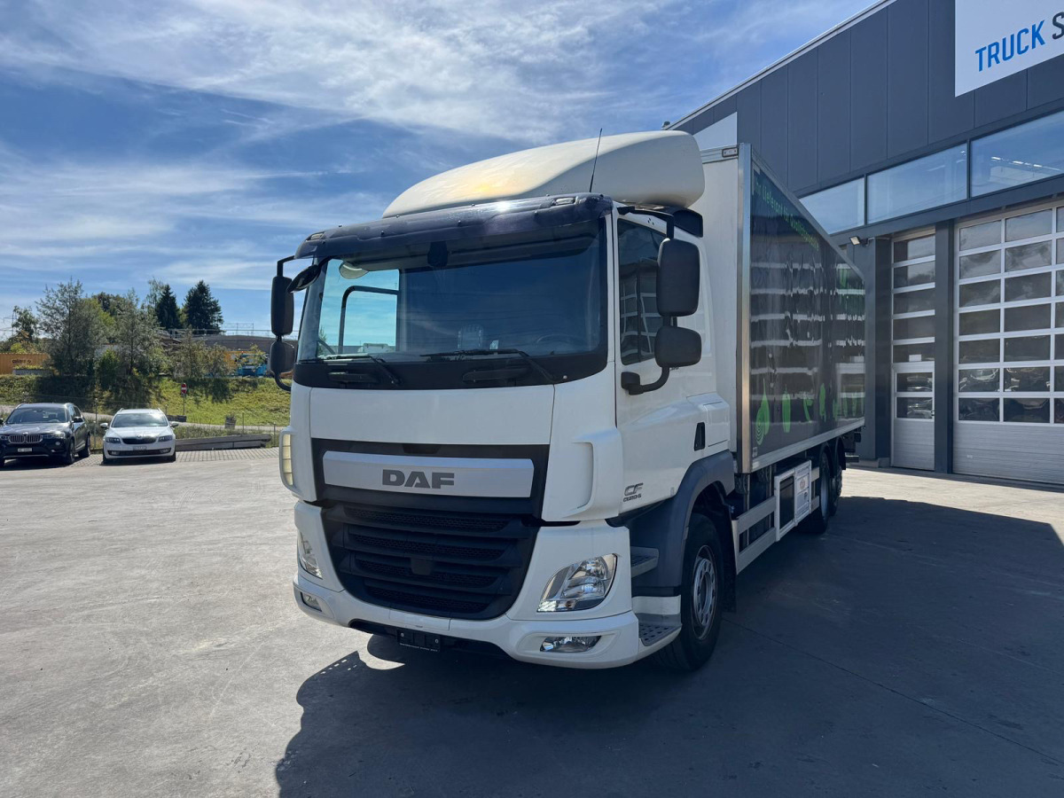DAF CF370 6x2 Retarder Carrier 850 - Refrigerator truck: picture 1 DAF CF370 6x2 Retarder Carrier 850 - Refrigerator truck: picture 1